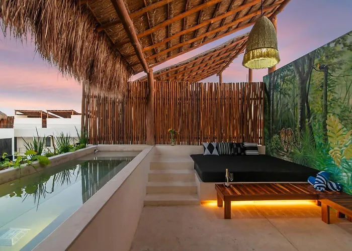 Exclusive 2-Bedroom Ph With Rooftop & Pool