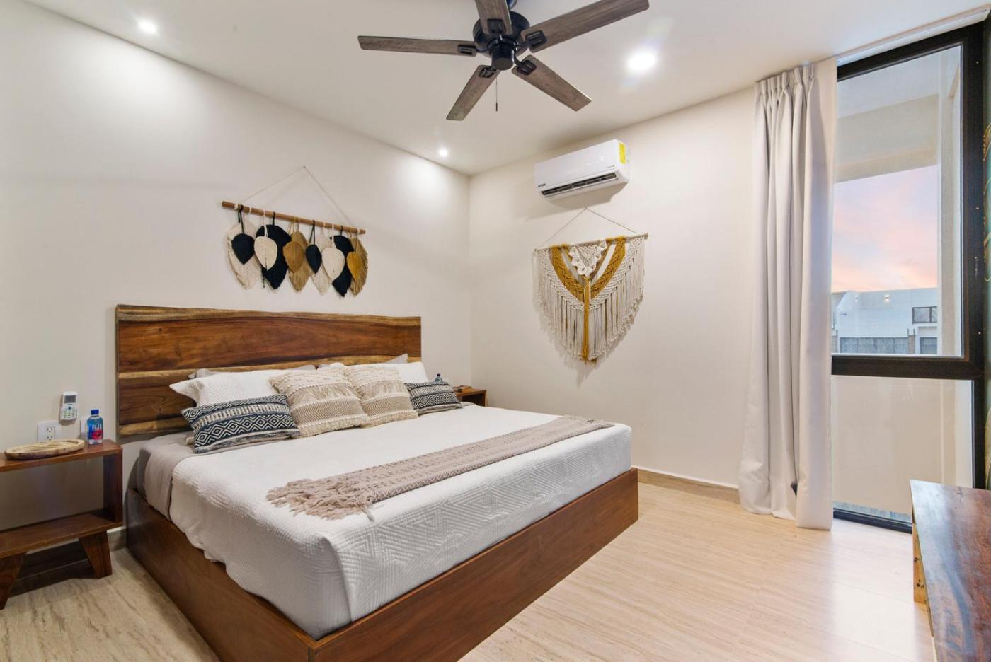 Apartment Exclusive 2-bedroom Ph With Rooftop & Pool