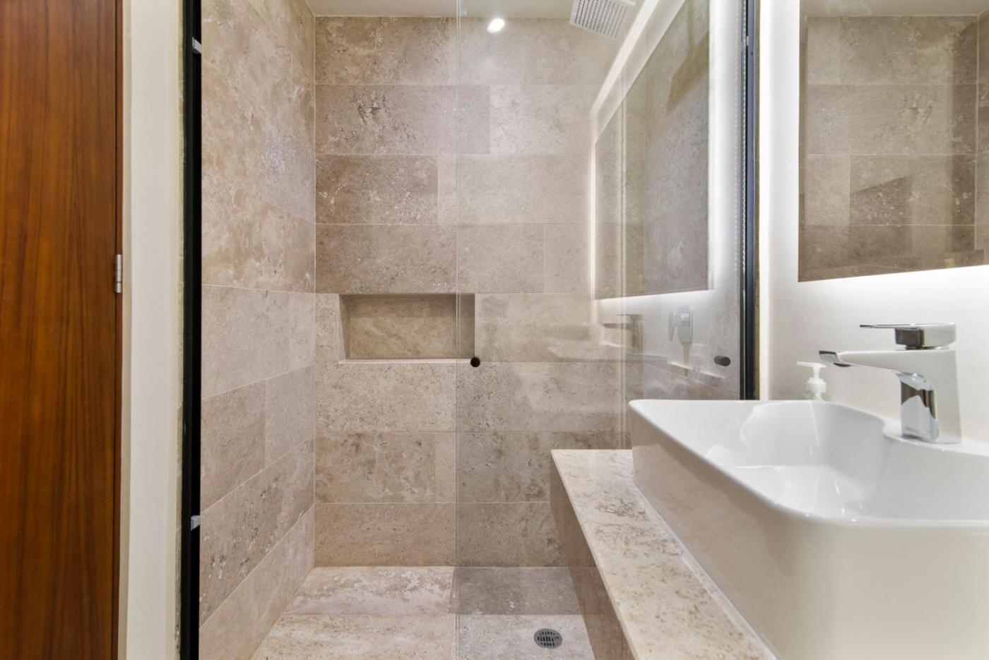Exclusive 2-bedroom Ph With Rooftop & Pool Apartment Tulum