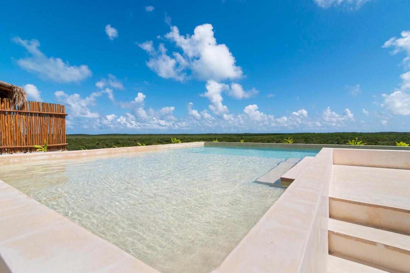 Exclusive 2-bedroom Ph With Rooftop & Pool Tulum