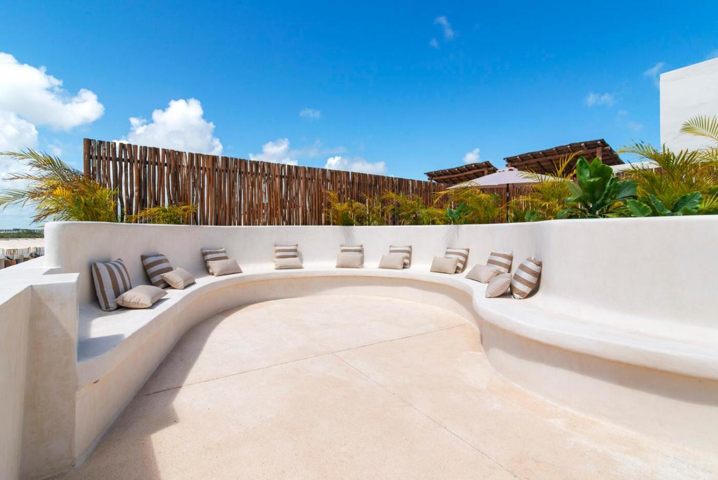 Exclusive 2-bedroom Ph With Rooftop & Pool Tulum