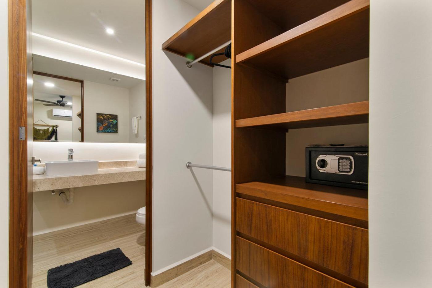 Exclusive 2-bedroom Ph With Rooftop & Pool Apartment Tulum