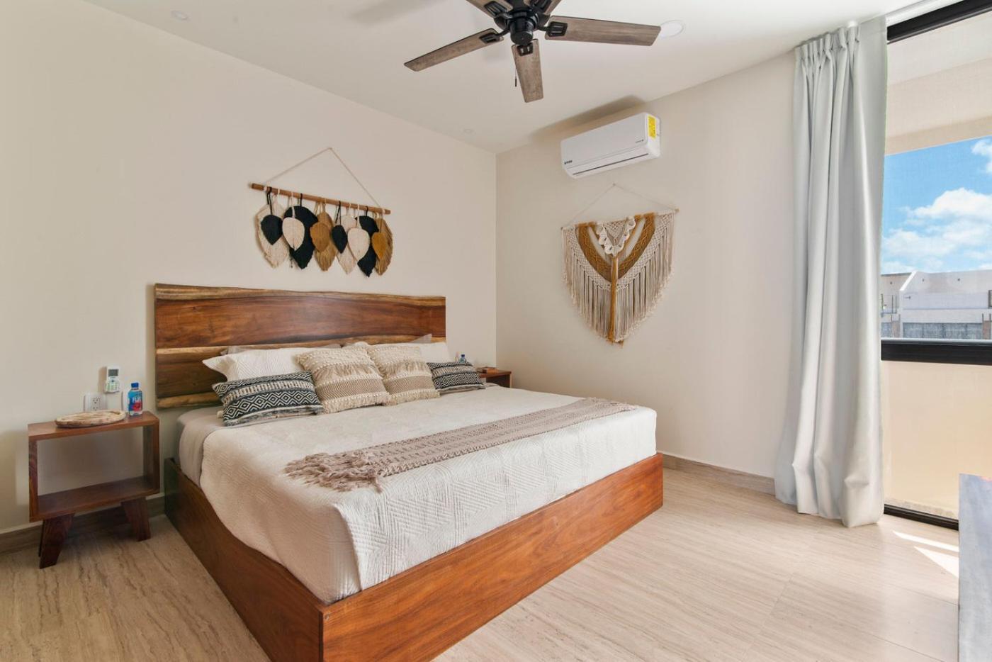 Exclusive 2-bedroom Ph With Rooftop & Pool Apartment *